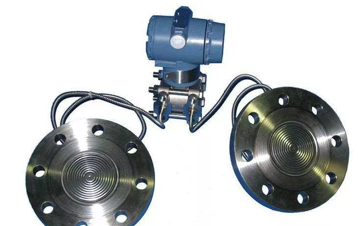 Differential pressure liquid level gauge